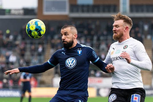 Malmö FFs Guillermo Molins och Örebros Michael Almebäck