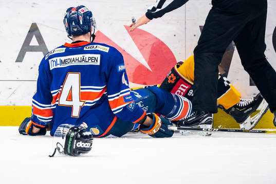 Luleås Jonas Berglund blir liggandes