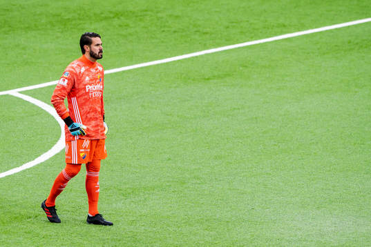 Djurgårdens målvakt Tommi Vaiho deppar