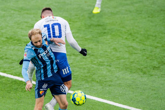 Djurgårdens Curtis Edwards och IFK Norrköpings Simon