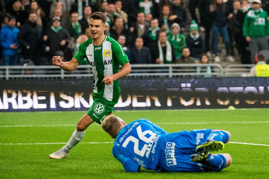 Hammarbys Alexander Kacaniklic jublar