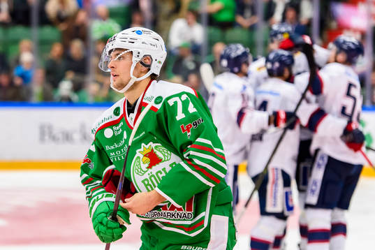 Rögles Daniel Zaar  deppar