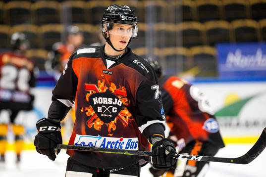 Skellefteås Robin Alvarez  i Norsjös tröjor