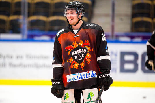 Skellefteås Jesper Frödén i Norsjös tröjor