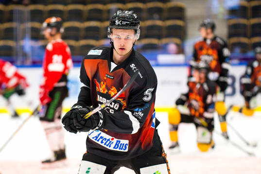 Skellefteås Philip Broberg  i Norsjös tröjor