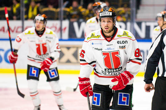 Örebros Mathias Bromé jublar