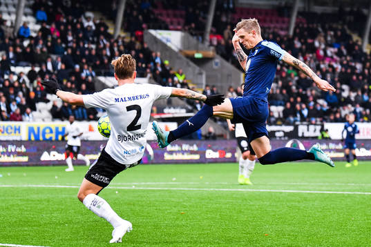 Malmö FFs Sören Rieks och Örebros Daniel Björnkvist