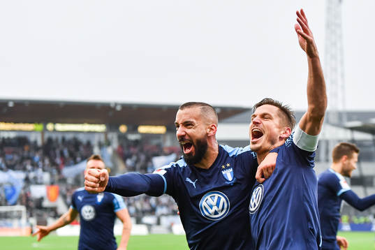Malmö FFs Guillermo Molins och Markus Rosenberg jublar