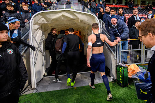 Malmö FFs Markus Rosenberg lämnar planen