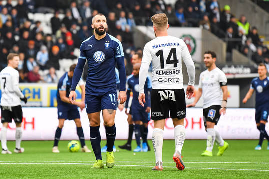 Malmö FFs Guillermo Molins deppar