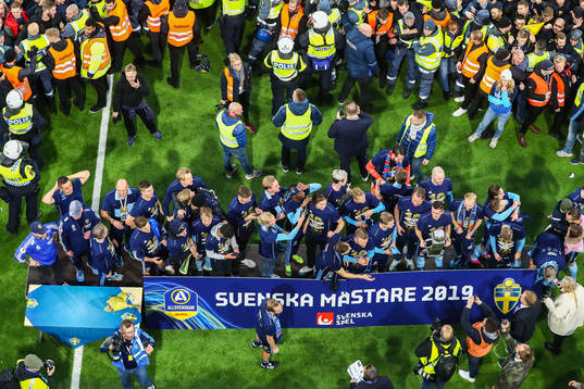 Djurgårdens spelare jublar