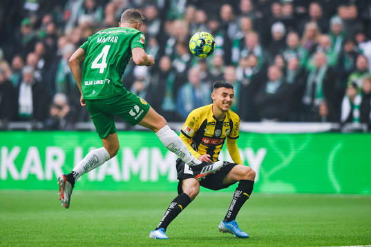 Hammarbys Richard Magyar och Häckens Ali Youssef