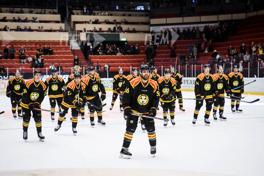 Brynäs spelare tackar publiken