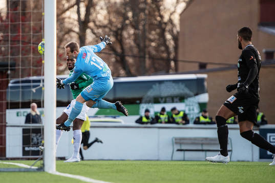 Brages Christian Kouakou gör 2-0 bakom Västerås Daniel