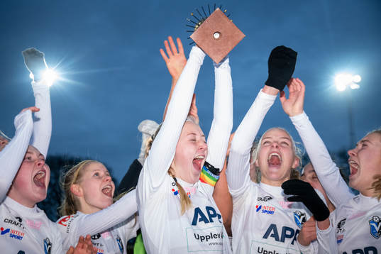 Växjös spelare jublar