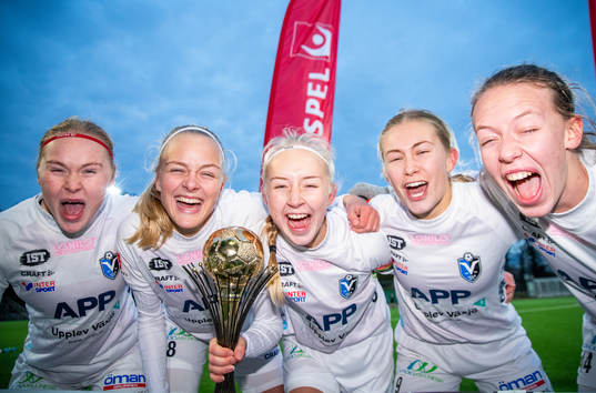 Växjös spelare jublar