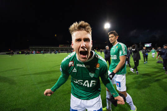 Brages Bjarni Mark Antonsson Duffield jublar