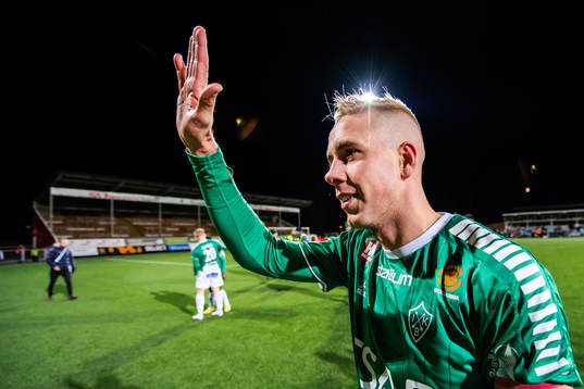 Brages Mattias Liljestrand jublar
