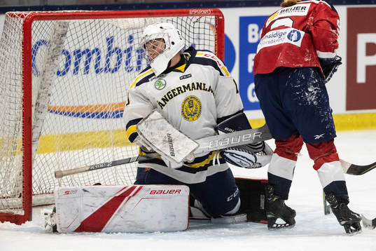 Ångermanlands målvakt Lovisa Persson
