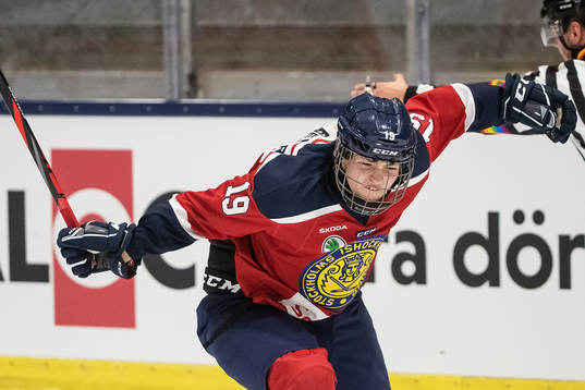Stockholm Nords Hannes Hellberg jublar