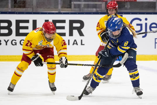 Dalarnas Ella Gropgård och Smålands Linn Moberg