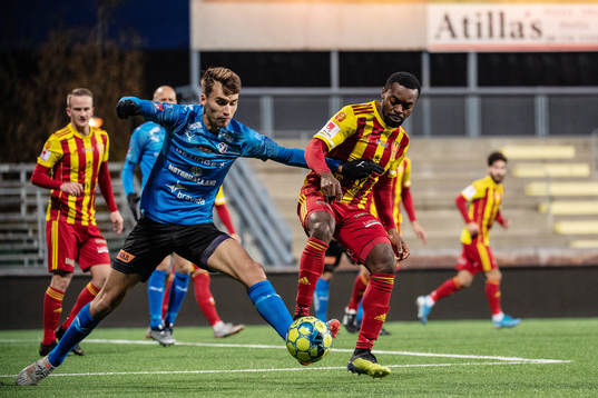 Halmstads Rasmus Wiedesheim-Paul och Syrianskas Success