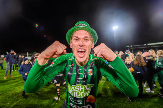 Varbergs Hampus Zackrisson jublar