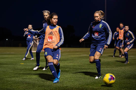 Loreta Kullashi and Jonna Andersson of the Swedish
