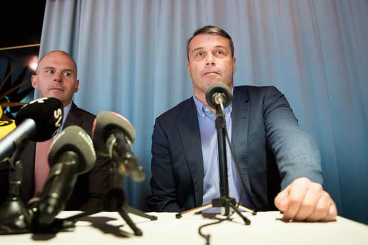 Östersunds tidigare ordförande Daniel Kindberg (th)