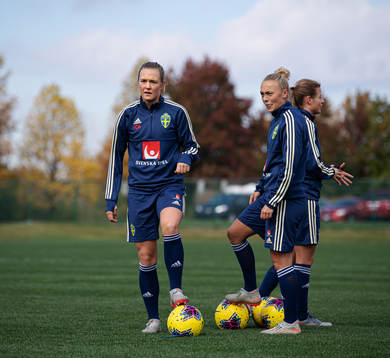Magdalena Eriksson and Hanna Bennison of the Swedish