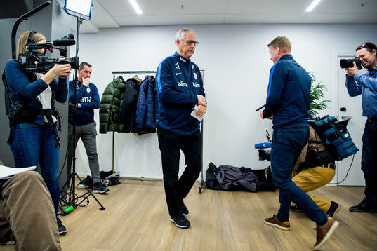 Bläddra bland fler bilder av Football, UEFA Euro Qualifier, Norway, press conference