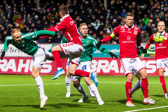 Brages Anton Lundin och Bjarni Mark Antonsson Duffield