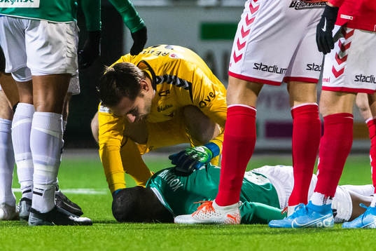 Kalmars Lucas Hägg Johansson ser om Brages Christian