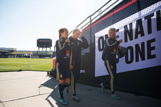 Julia Zigiotti Olme, Stina Blackstenius and Sofia Jakobsson
