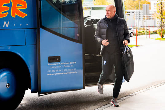 Uwe Rösler, head coach of Malmö FF arrives at their hotel