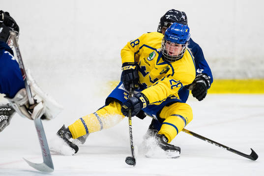 Sveriges Thea Johansson och Finlands Siiri Yrjölä