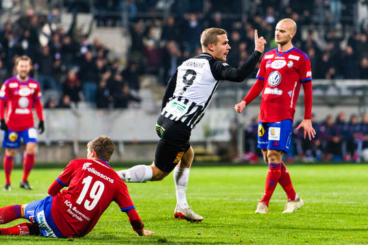 Landskronas Linus Olsson jublar