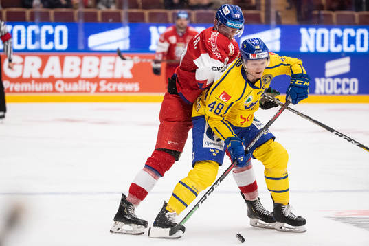 Carl Klingberg of Sweden and Radim Zohorna of Czech Republic