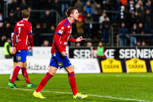 Östers Fredrik Lundgren reagerar
