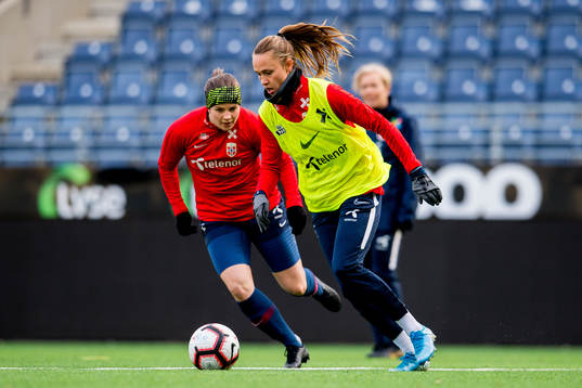 Tuva Hansen and Caroline Graham Hansen of Norway