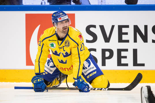 Patrik Berglund of Sweden