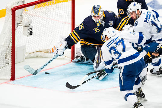 Yanni Gourde of Tampa Bay Lightning scores 1-3
