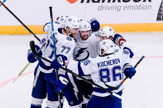 Victor Hedman and Alex Killorn celebrates
