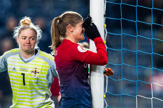 Maren Mjelde of Norway reacts