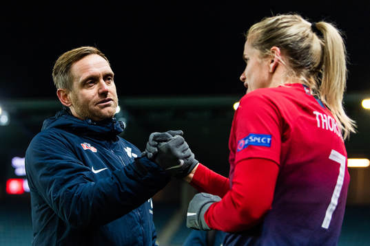 Martin Sjögren, head coach of Norway, and Elise Thorsnes