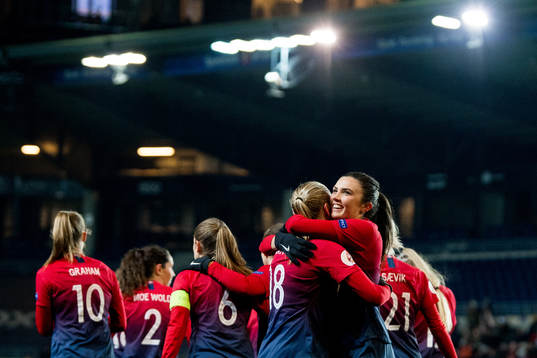 Ingrid Syrstad Engen celebrates with Frida Maanum of Norway