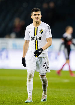 s Tarik Elyounoussi