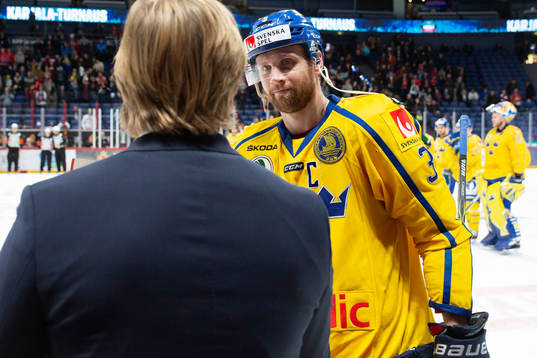 Best player of team Sweden Klas Dahlbeck #3, SWE