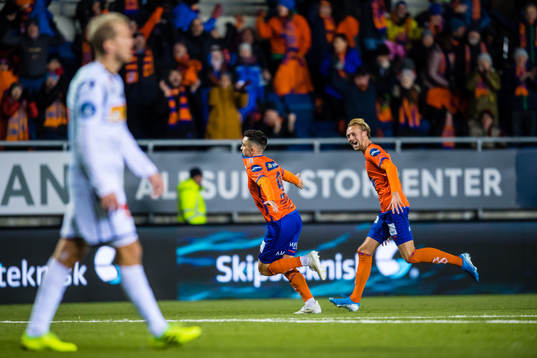 Niklas Fernando Nygaard Castro of Aalesund celebrates