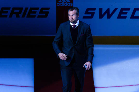 Niklas Kronwall with the game puck